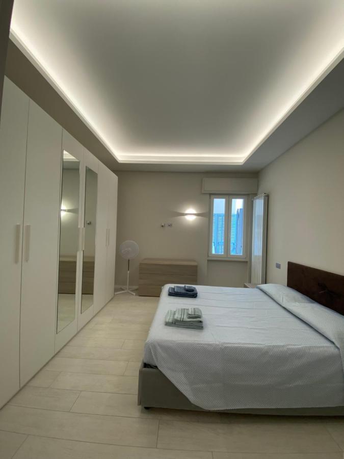 Апартаменты Casa Dante: Oneglia Centro-Marina-Spiagge Империя Экстерьер фото